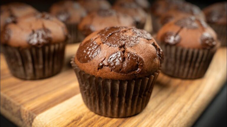 Questo semplice gesto trasforma i tuoi muffin in un dessert da sogno…