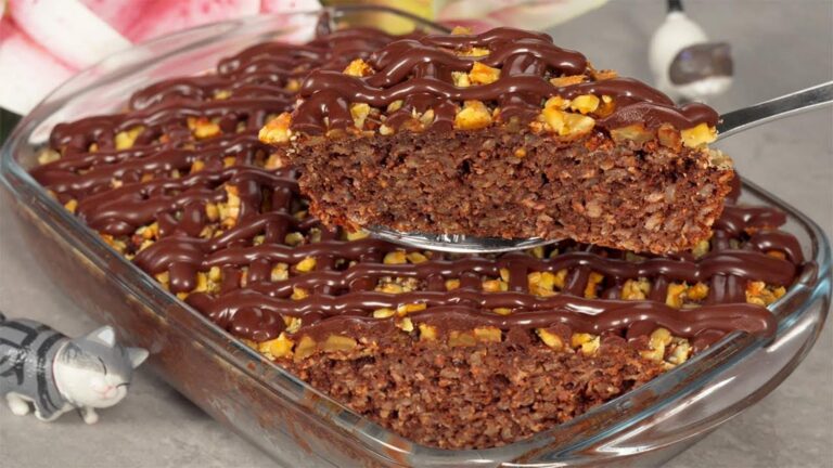 Questo semplice gesto trasforma avena e banane in un dolce sano e goloso…