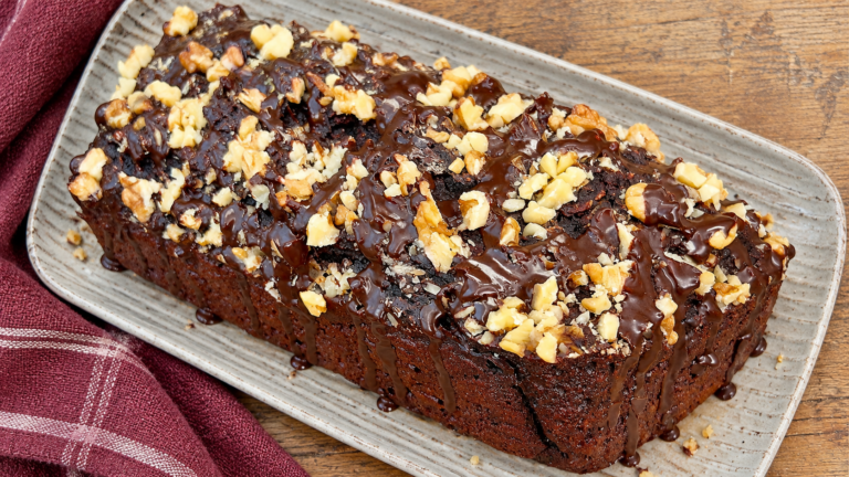 Basta zuccheri aggiunti! Mettete insieme fiocchi d’avena, cacao e banane: il seguito è delizioso
